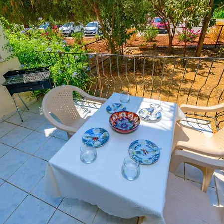 Lovely With Central Location In Villa *